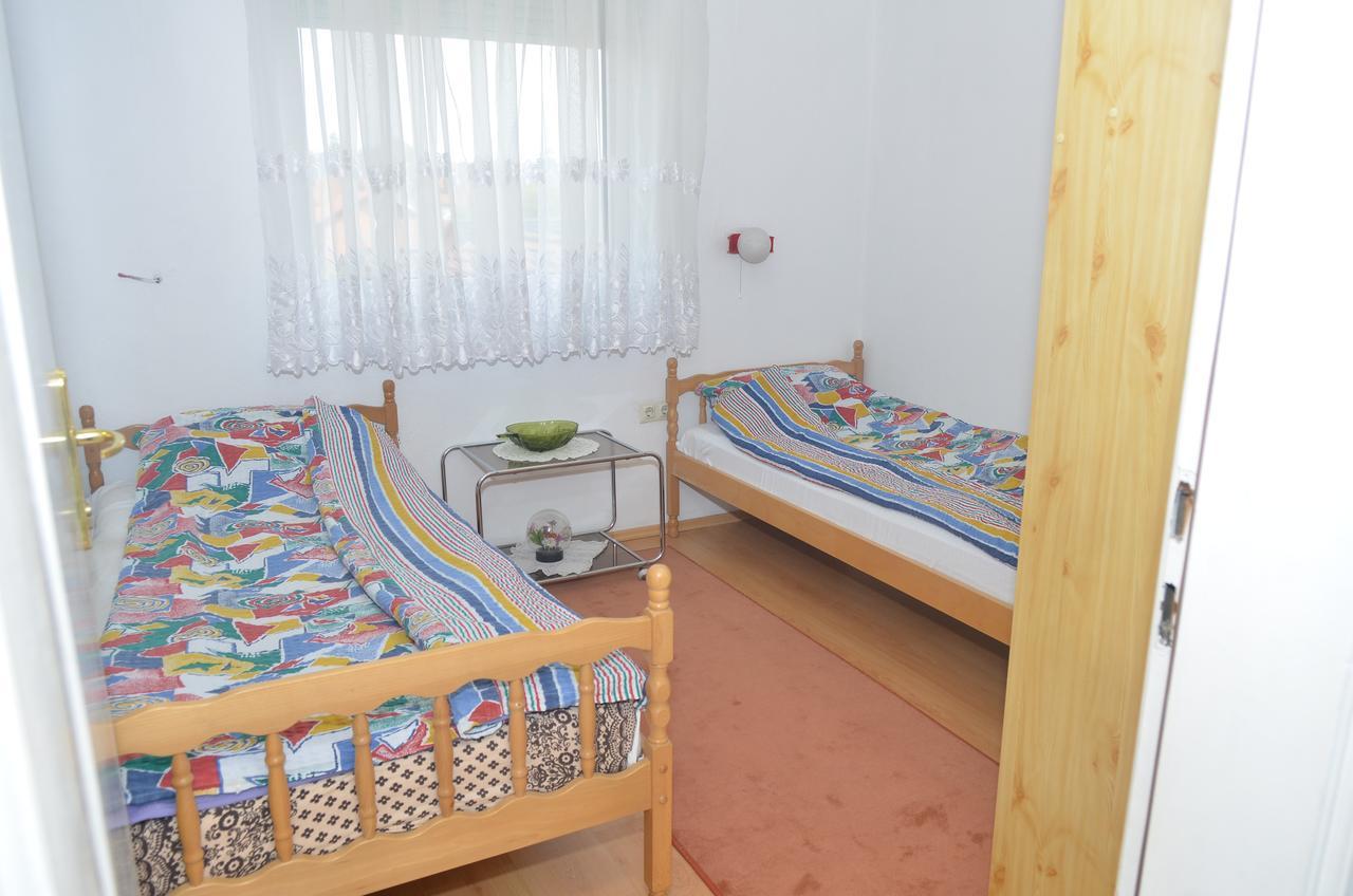 فندق Prenociste Orhideja Odžak المظهر الخارجي الصورة