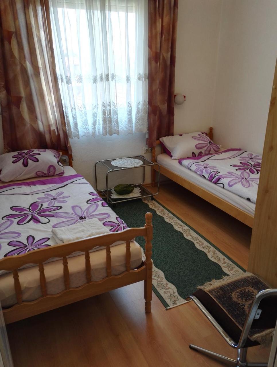 فندق Prenociste Orhideja Odžak المظهر الخارجي الصورة